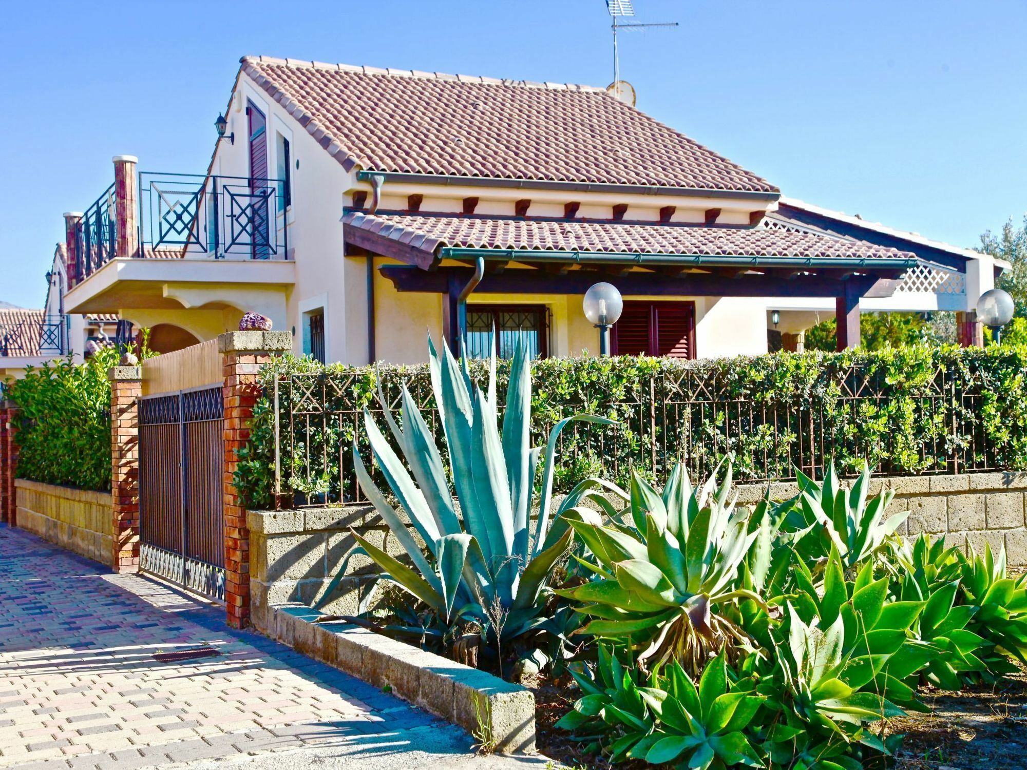 Villa Amare Campofelice Di Roccella Buitenkant foto